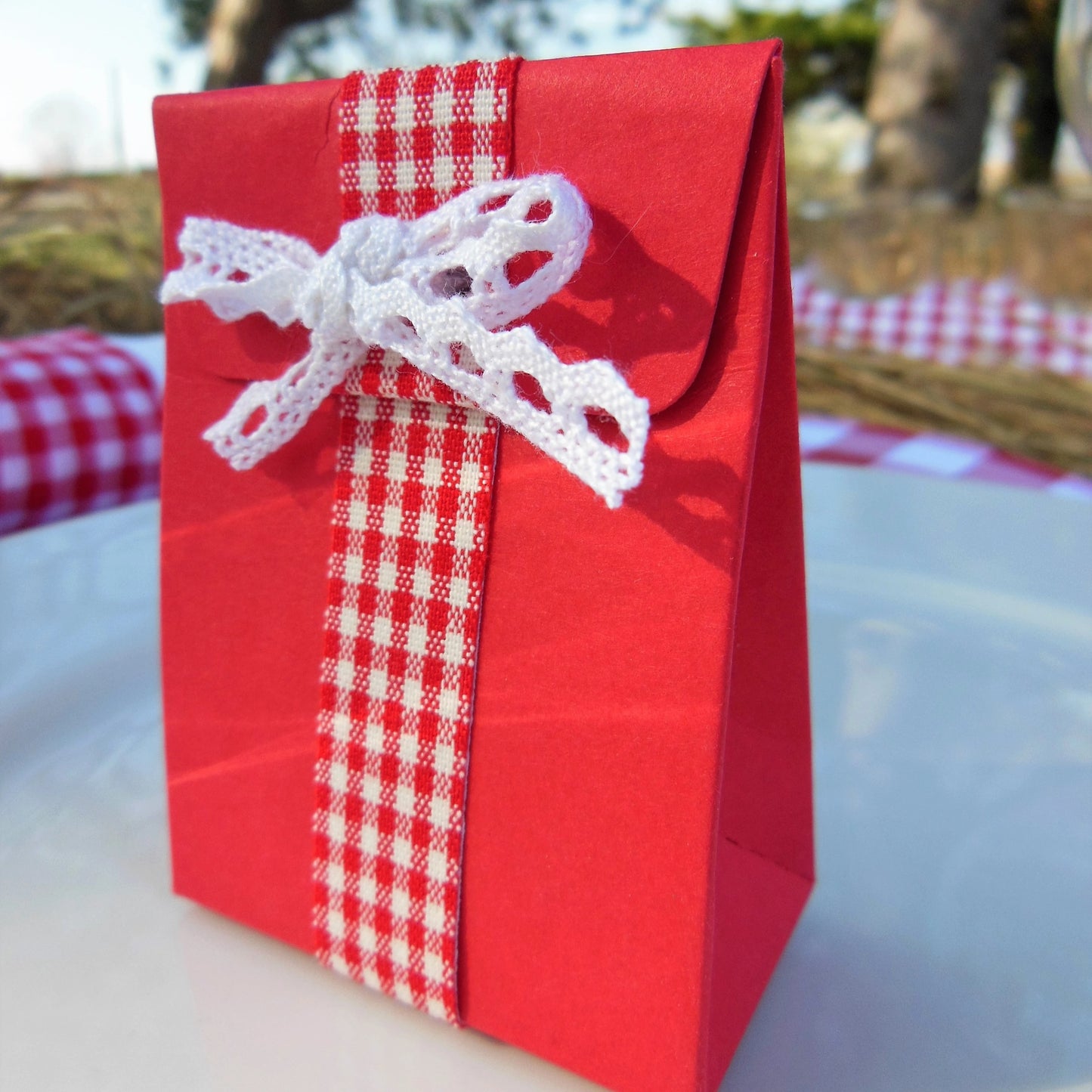 boite dragées tissu vichy bapteme mariage communion guinguette champêtre