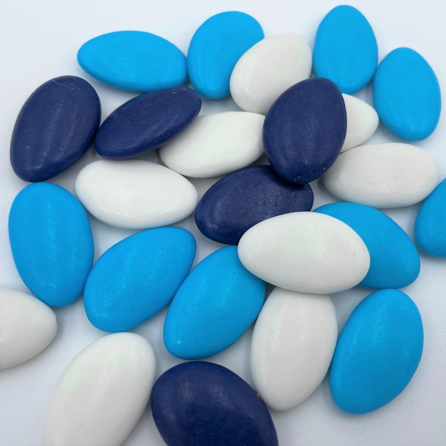dragées chocolat blanc bleu marine turquoise bapteme