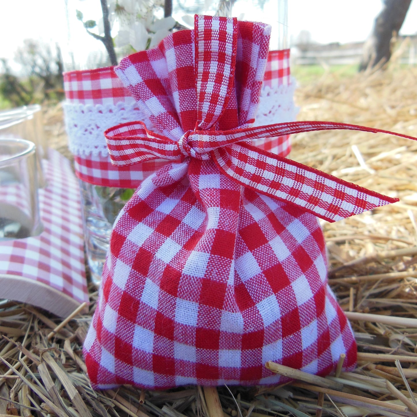 pochon dragées tissu vichy bapteme mariage communion guinguette champêtre